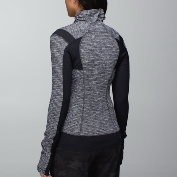 LULULEMON Bhakti Coco Pique Black Size 6 Double Zip Wrap Yoga Fitted Thumbholes - Picture 2 of 16